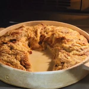 Rollo de masa trenzada de mechada
